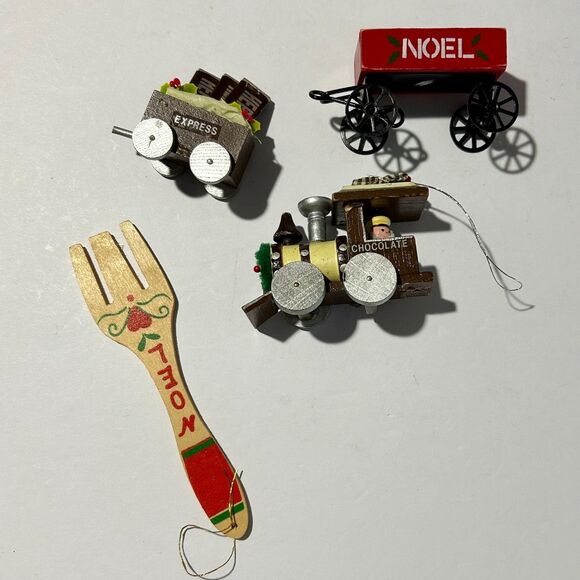 VTG 80s Wooden Christmas Ornament Lot, 4pc- Hershey, Fork, Wagon - Picture 1 of 4